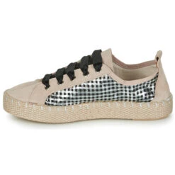 Pataugas Panke -André || Geox || See By Chloé Verkoopwinkel 16539406 500 D