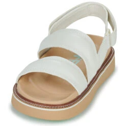 HOFF Road Off White 9 HOFF Road Off White -André || Geox || See By Chloé Verkoopwinkel 24289984 500 C